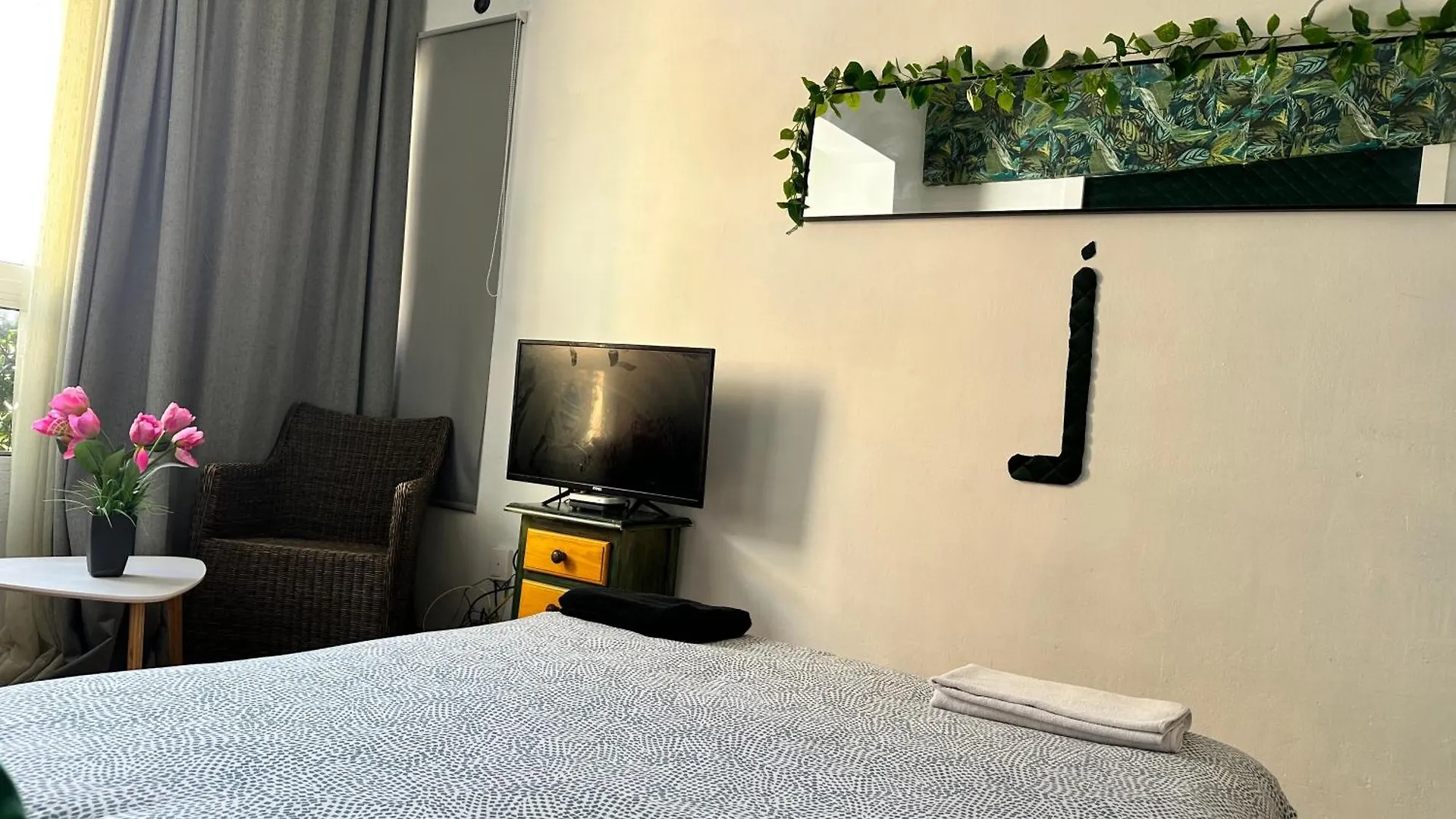 Habitaciones La Jungla 22 Algeciras Apartment
